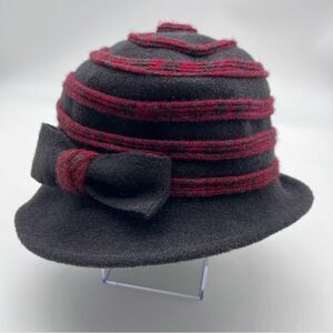 Complit by Marisa Italian Made Wool Blend Swirl Patterned Hat-Charcoal Gray/Red